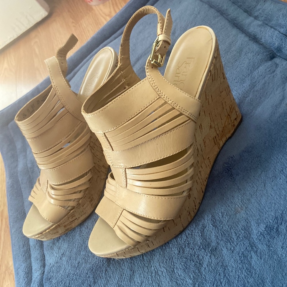 Franco Sarto wedges beige cut out size 9.5